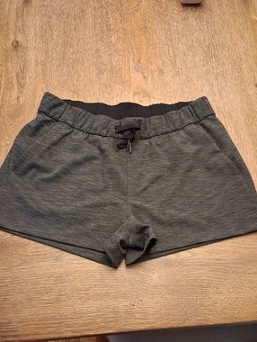 Lululemon Shorts Size 10